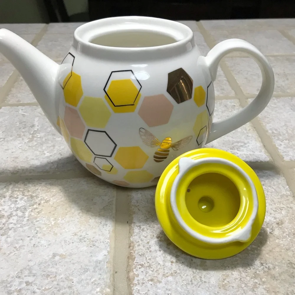 Paper Source Honeycomb porcelain teapot
